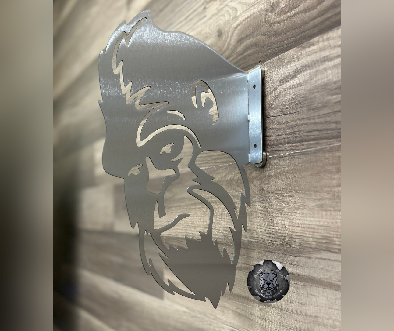 Peeking Bigfoot