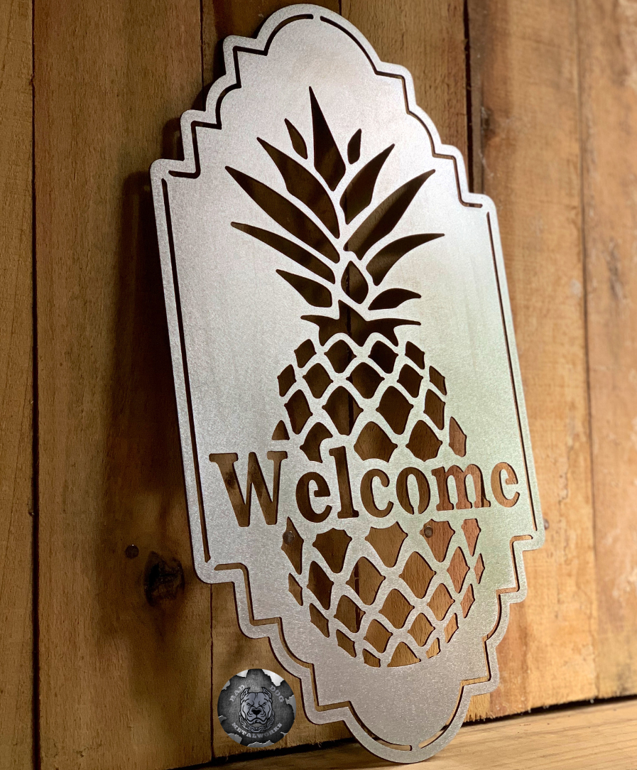 Vintage Pineapple Welcome