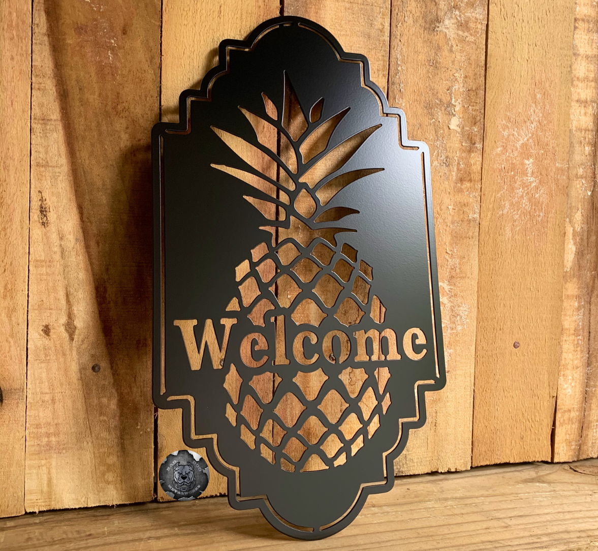 Vintage Pineapple Welcome