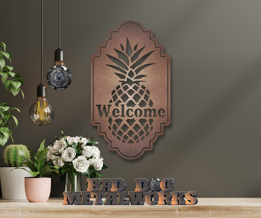 Vintage Pineapple Welcome