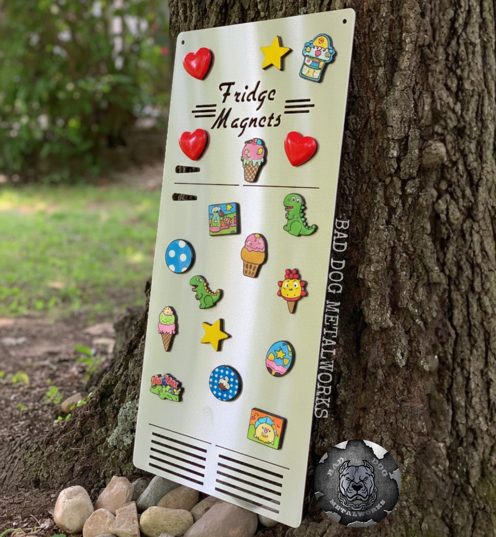 Retro Refrigerator Magnet Display