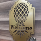 Upside-Down Pineapple Welcome