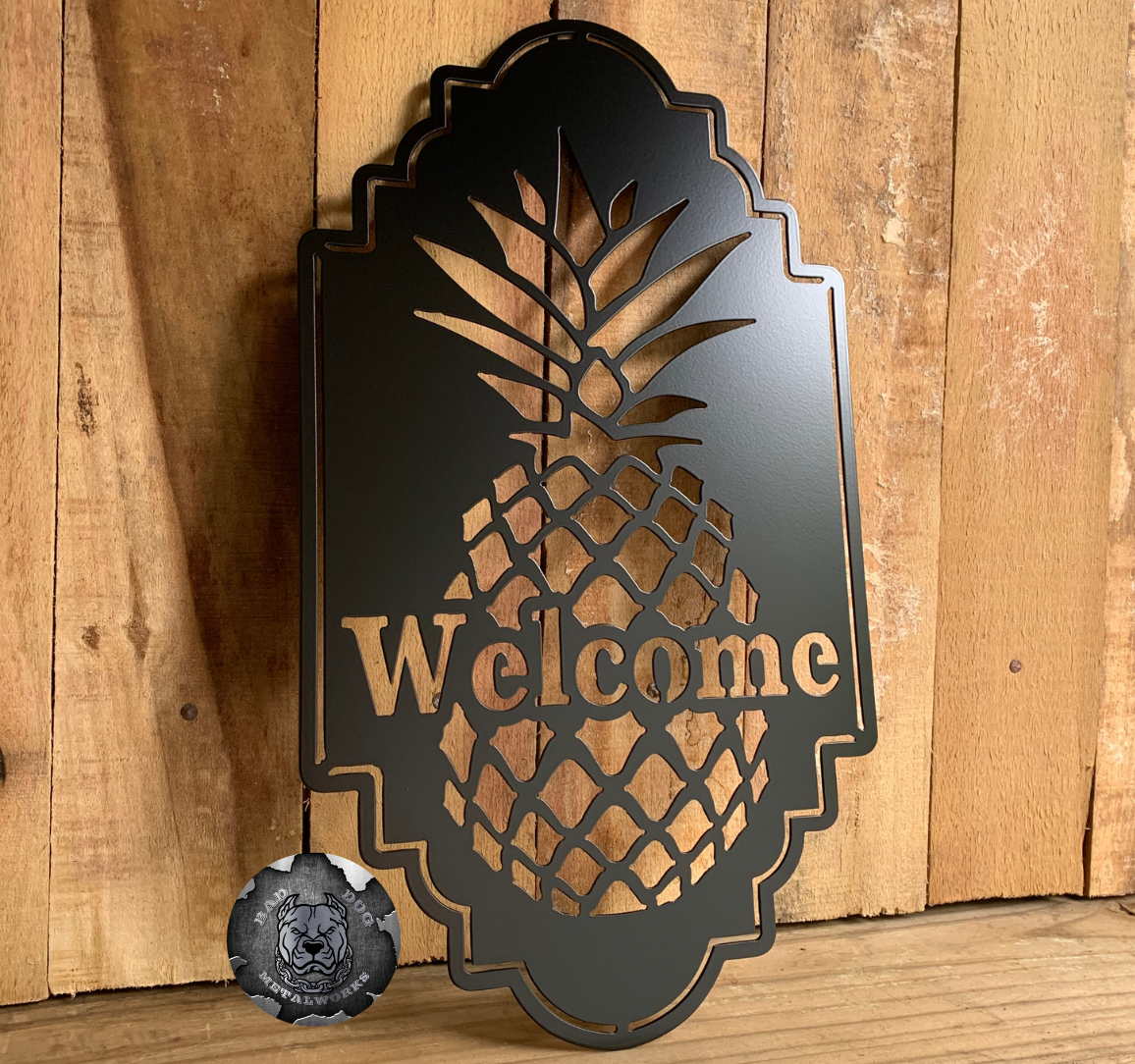 Vintage Pineapple Welcome