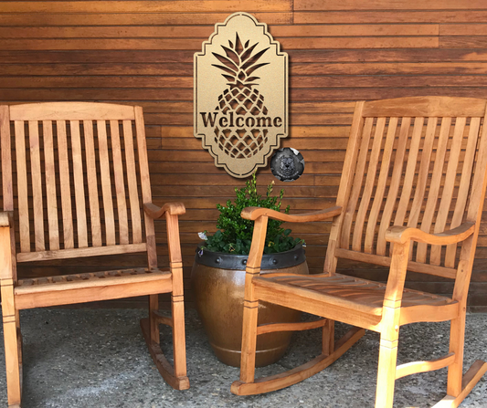 Vintage Pineapple Welcome
